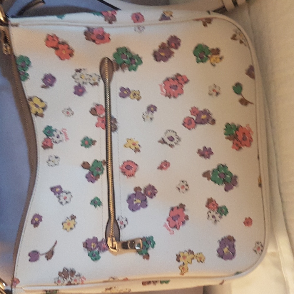 Coach Floral Print White Shoulder Bag - Picture 5 of 15